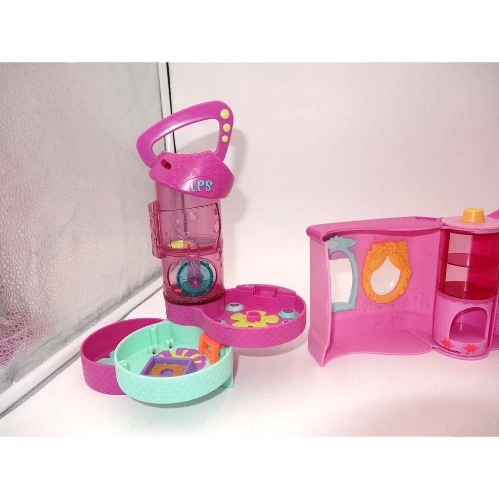 Littlest Pet Shop Doggie Diner Playset LPS Teeniest Hamster Hideawa Beauty Salon